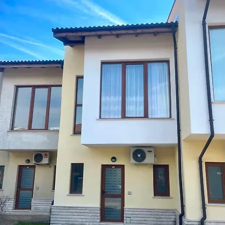 Luxury Lighthouse Golf Villa Balchik